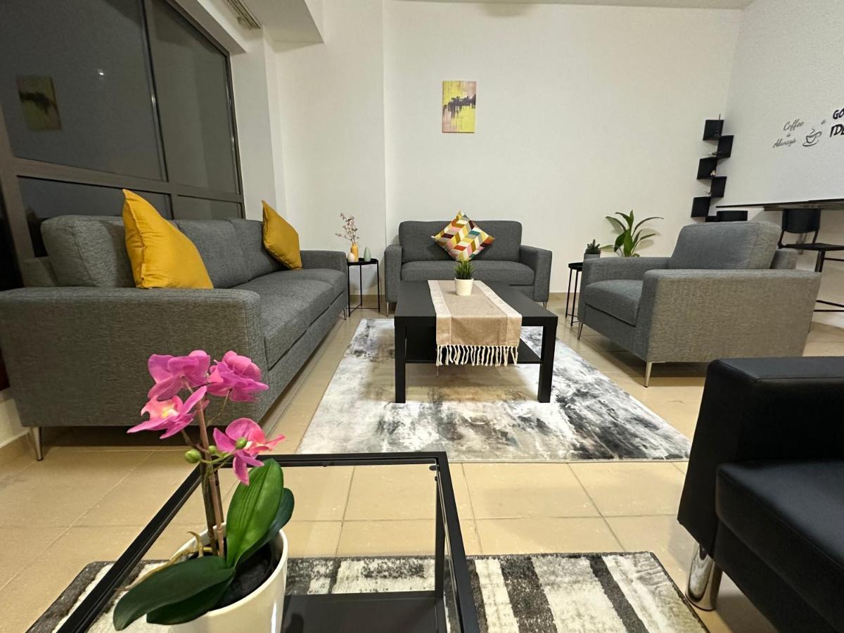 Moonlight Hostel Jbr - 2Min Walk To Jbr Beach - Gym - 2Min Metro Station - Poll Dubai Eksteriør bilde