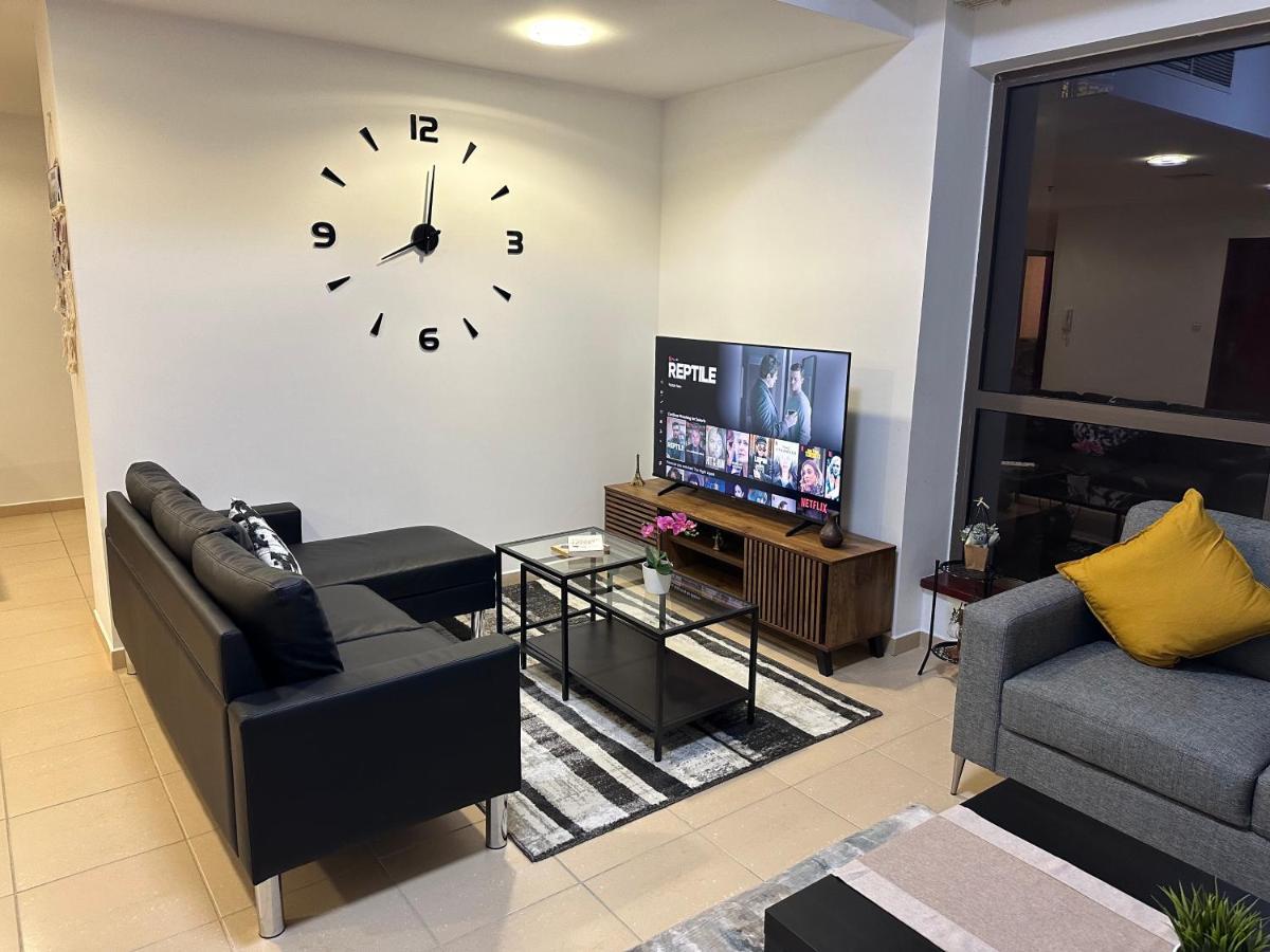 Moonlight Hostel Jbr - 2Min Walk To Jbr Beach - Gym - 2Min Metro Station - Poll Dubai Eksteriør bilde