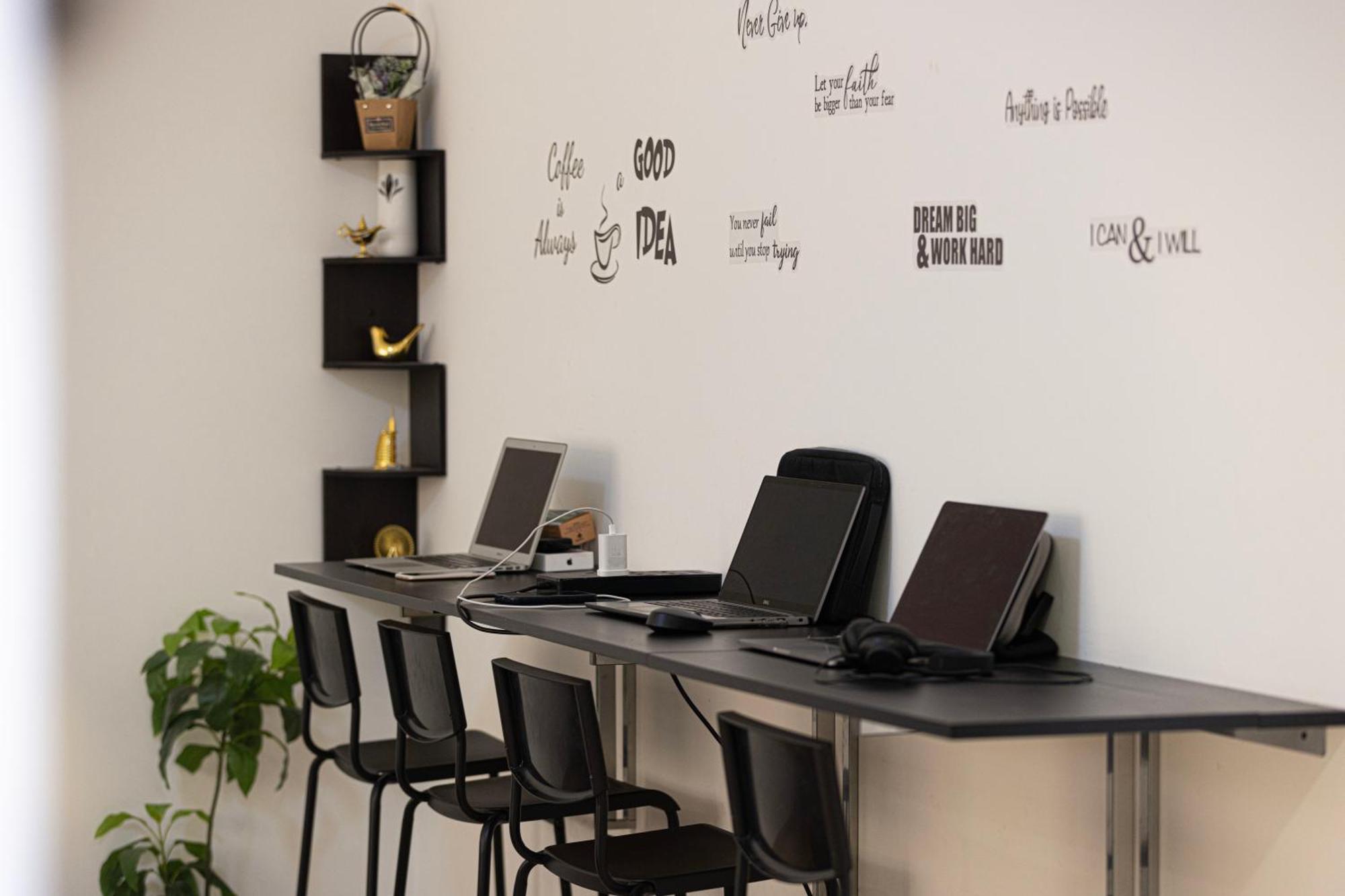 Moonlight Hostel Jbr - 2Min Walk To Jbr Beach - Gym - 2Min Metro Station - Poll Dubai Eksteriør bilde